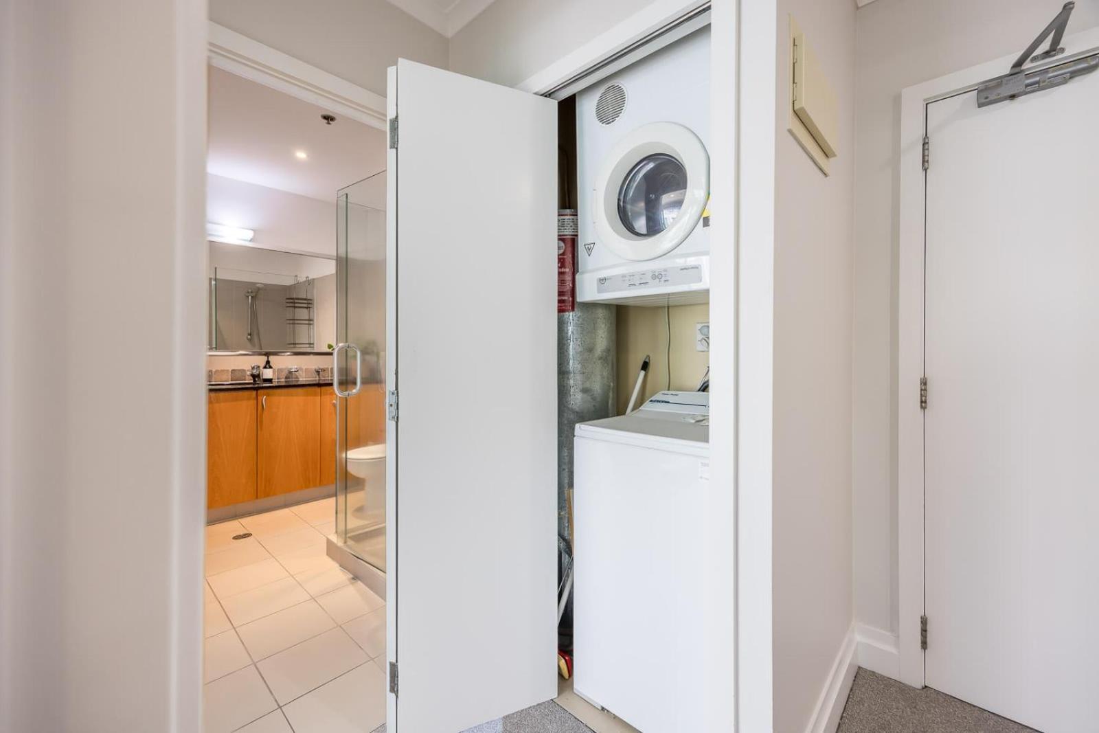 Beautiful Renovated 2 X Bdrm,Perfect Location Apartment Auckland Ngoại thất bức ảnh