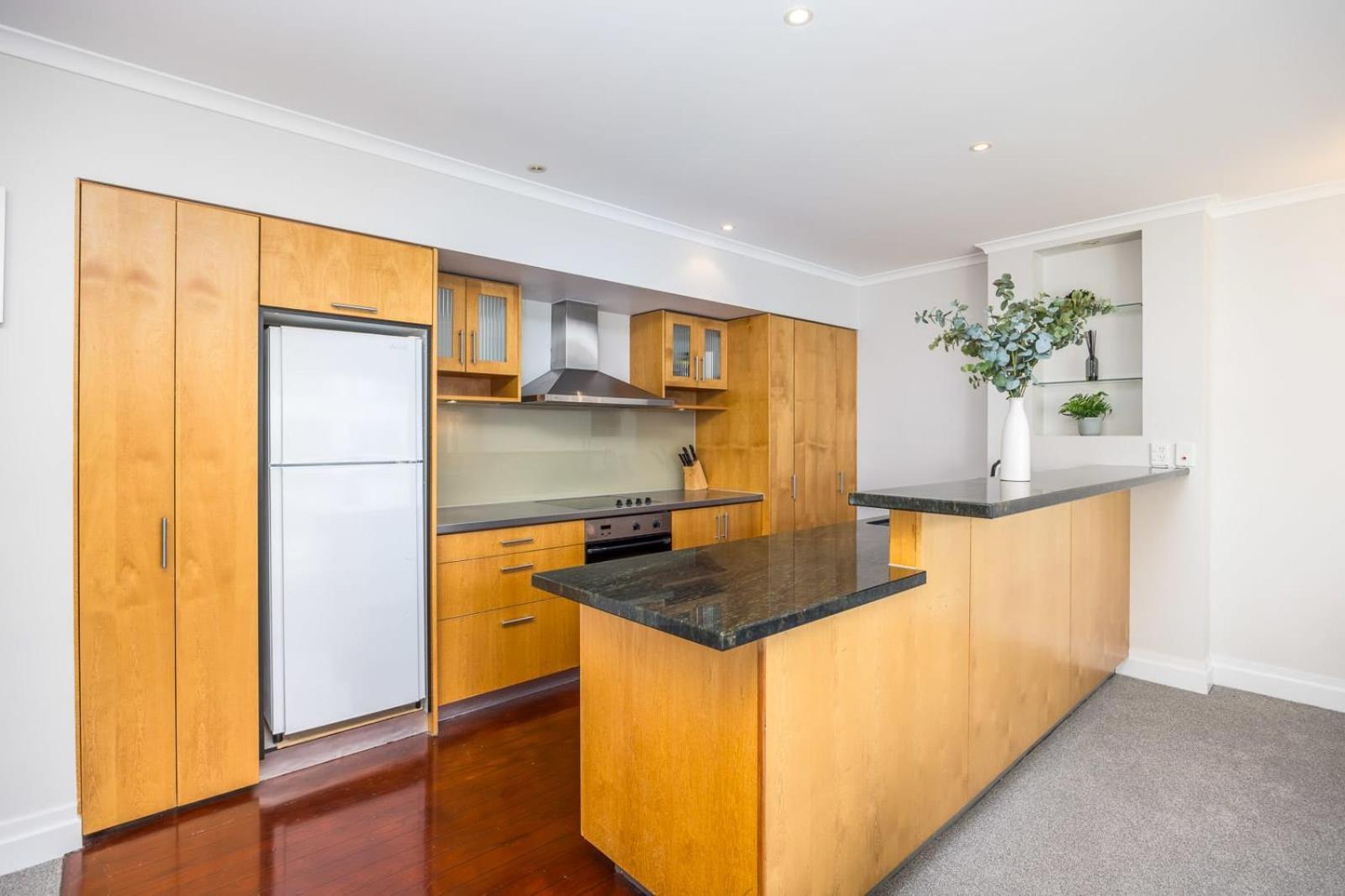 Beautiful Renovated 2 X Bdrm,Perfect Location Apartment Auckland Ngoại thất bức ảnh